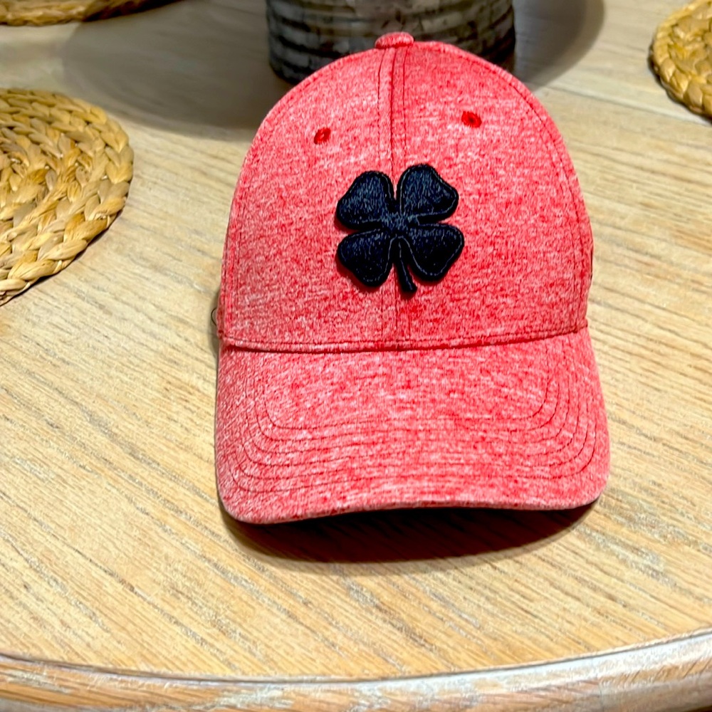 Live Lucky Hat